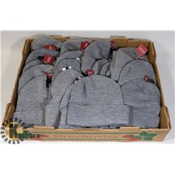 FLAT OF 20 ASSORTED TOQUES
