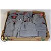 Image 1 : FLAT OF 20 ASSORTED TOQUES