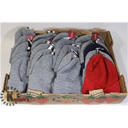 FLAT OF 20 ASSORTED TOQUES