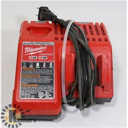 MILWAUKEE BATTERY CHARGER M18/M12