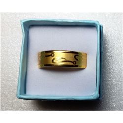 7)   GOLD TONE STAINLESS STEEL BAND