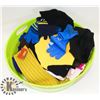 Image 1 : BUCKET WITH GLOVES, SCARFS AND TOQUES.