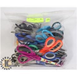 BAG OF SCISSORS.