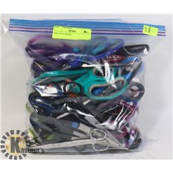 BAG OF SCISSORS.