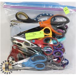 BAG OF SCISSORS.