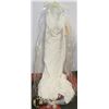 Image 1 : WEDDING DRESS SIZE 8 TAGS ON