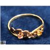 Image 1 : 10K GOLD 3 GEM STONE HEART RING