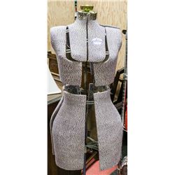 VINTAGE ACME ADJUSTABLE FORM SIZE A,