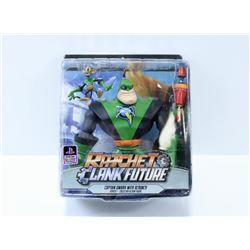 RATCHET AND CLANK FUTURE CAPTAIN QWARK W/ SCRUNCH
