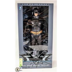 BATMAN BEGINS 1:4 SCALE FIGURE.