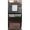 Image 1 : GE APARTMENT SIZE 11.55 CUFT TOP FREEZER NO FROST