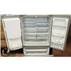 Image 3 : GE STAINLESS STEEL FRENCH DOOR 20.9CU FRIDGE WITH