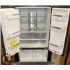 Image 3 : GE STAINLESS STEEL 23.8 CUFT FRIDGE WITH BOTTOM