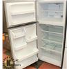 Image 2 : GE STAINLESS STEEL 18 CU FT APARTMENT SIZE FRIDGE,