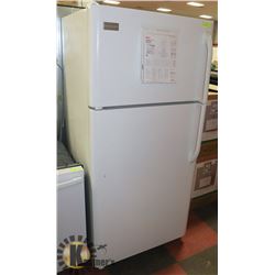 WHITE FRIDGIDAIRE 18 CU FT TOP FREEZER FRIDGE