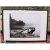Image 1 : BLACK & WHITE DOCK PRINT PICTURE.