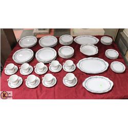 58PC SET OF GERMAN FINE BAVARIAN CHINA.