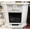 Image 1 : GAS FIREPLACE - WORKS, HEATS LARGE AREAS.