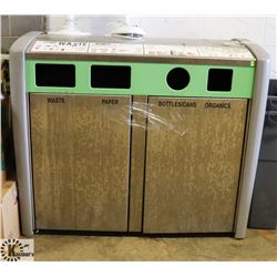 COMMERCIAL GRADE GARBAGE CAN NO KEYS