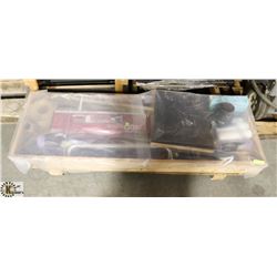 IN LIQUIDATION PALLET OF PAINTING, SHOWER SUPPLIES