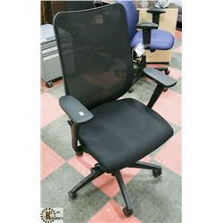 BLACK AND MESH FABRIC OFFICE CHAIR.