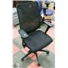 Image 1 : BLACK AND MESH FABRIC OFFICE CHAIR.