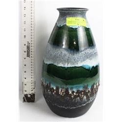 GERMAN DUMLER BREIDEN POTTERY VASE