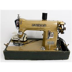 MORSE SEWING MACHINE IN CASE