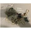 Image 1 : Lot of Vintage Costume Jewelry