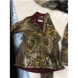 Field and Stream Women's Camo Jacket - Medium