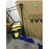 Image 1 : Suncast 27" Snow Shovel