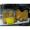 Image 1 : Set of leather gun rests-Protektor