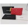 Image 8 : CHANEL Caviar Chevron Quilted Small Ancient Greek Charms Cosmetic Case Fuchsia