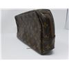 Image 2 : Louis Vuitton Monogram Canvas Toiletry Pouch