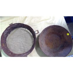 GOLD PAN AND SEIVE
