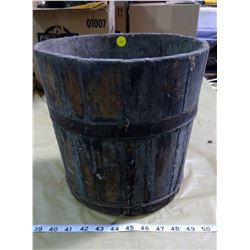 WOODEN BARREL (11x10.5)