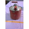 Image 4 : (2) SMALL GAS CANS