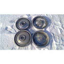 (4) HUBCAPS- 2- CORDOBA & 2- COUGAR