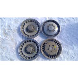 (4) ASSORTED HUBCAPS