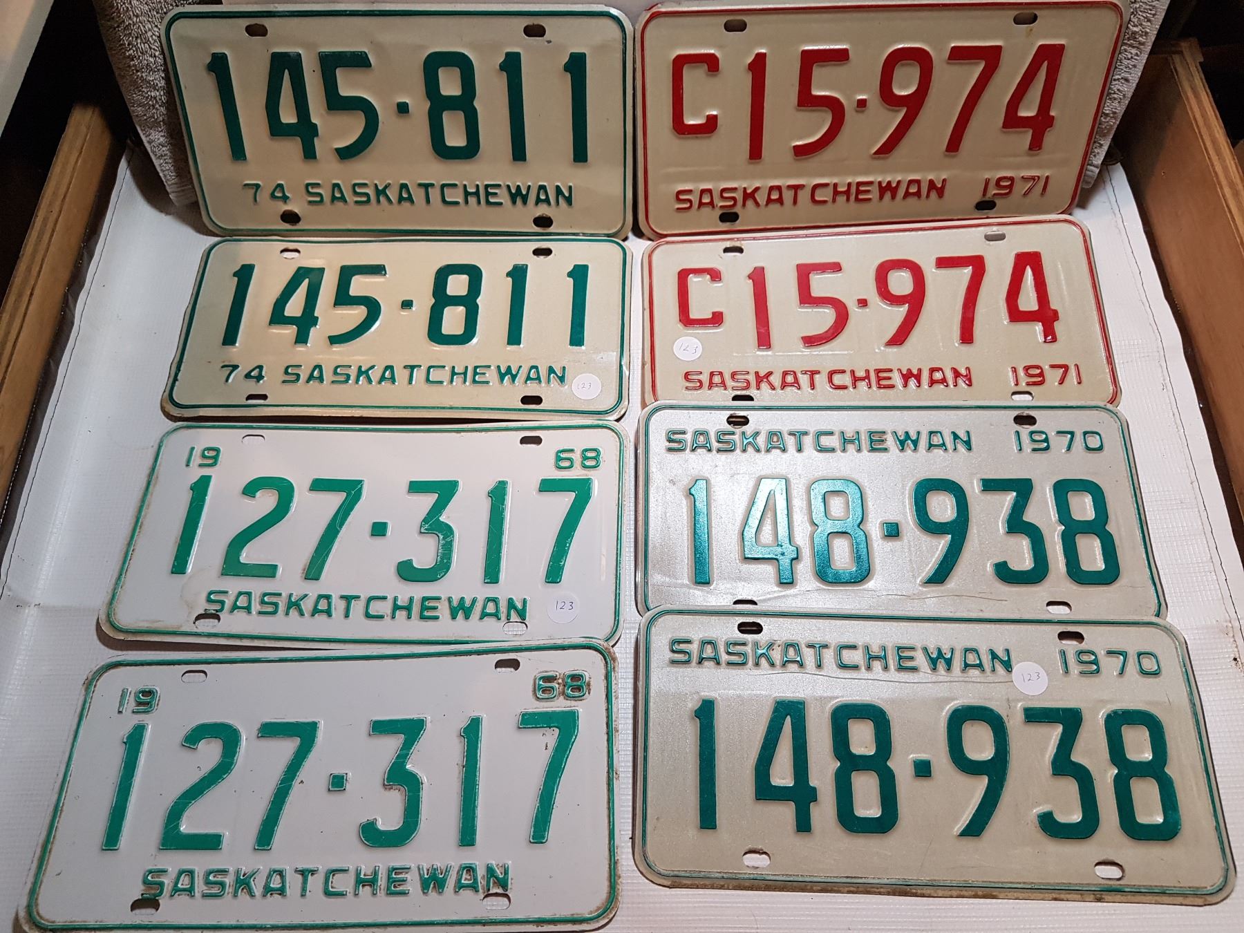 4 SETS OF MATCHING SASKATCHEWAN LICENSE PLATE LOT
