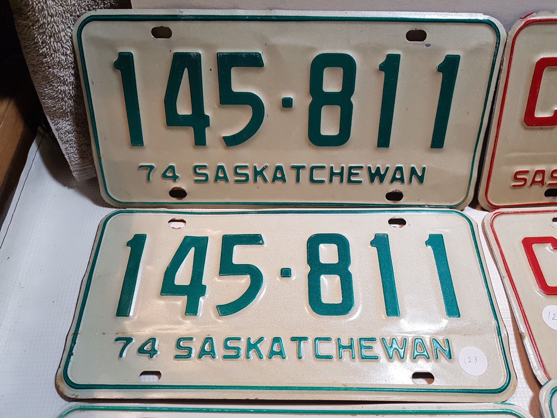 4 SETS OF MATCHING SASKATCHEWAN LICENSE PLATE LOT Schmalz Auctions