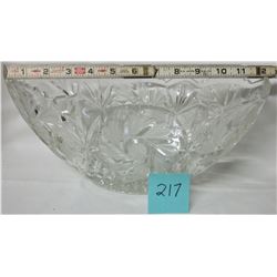 VINTAGE 12"x6"x6" OVAL CRYSTAL CUT FRUIT BOWL
