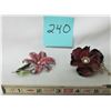 Image 2 : 2 ORNATE BROACHES VINTAGE FLORAL