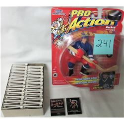 1998 STARTING LINE UP GRETZKY NHL RANGERS FIGURE/BOX 50 WAYNE GRETZKY TORONTO RESTAURANT MATCHBOOK