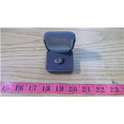 STERLING SILVER MARCASITA RING (SIZE 6.5)