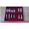 Image 2 : SIMEON 1 & GEORGE H ROGERS AL 8 PIECE SILVERWARE SET