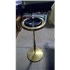Image 1 : VINTAGE ASHTRAY STAND (10" X 27")