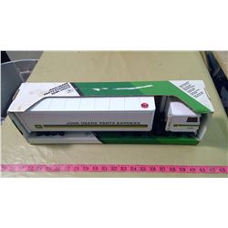 ERTL JOHN DEERE PARTS EXPRESS SEMI-TRUCK MODEL