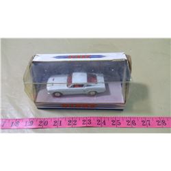 MATCHBOX THE DINKY COLLECTION 1967 FORD MUSTANG FAST BACK