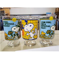 3 PEANUTS AND SNOOPY FLOWER VASES (GLASS)